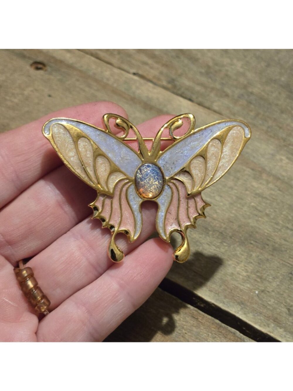 Vintage Avon butterfly Brooch Opalescent and Enamel Victorian Style Pin 1998 - Picture 10 of 11